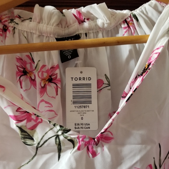 NWT TORRID BLOUSE - Picture 2 of 4